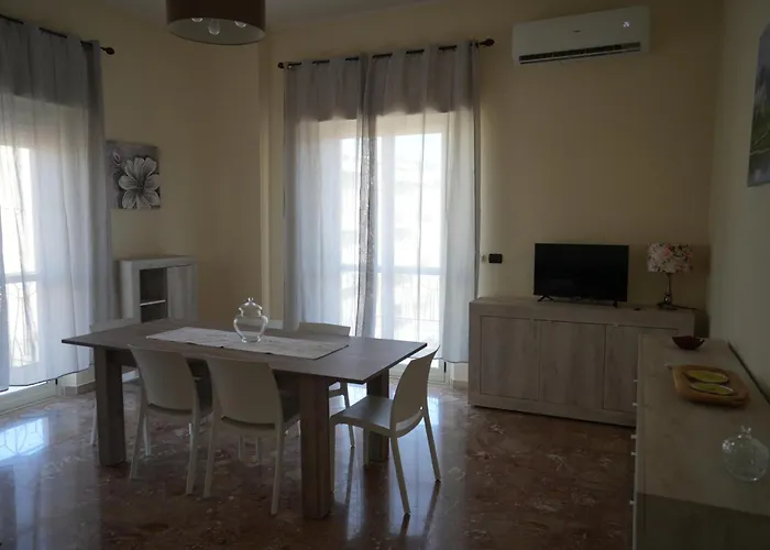 La Regina Del Sole בית נופש רג'יו די קאלאבריה