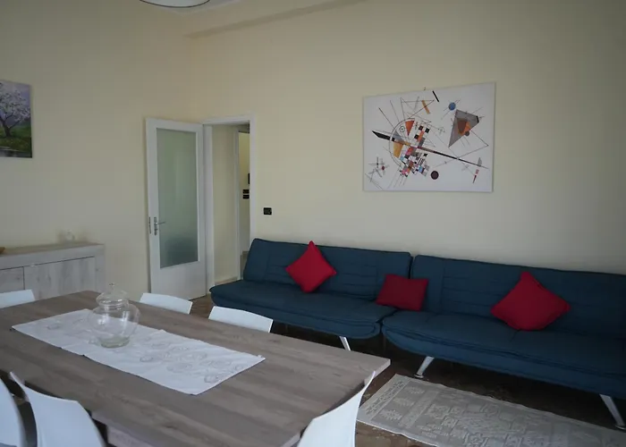 La Regina Del Sole Casa de Férias Reggio di Calabria